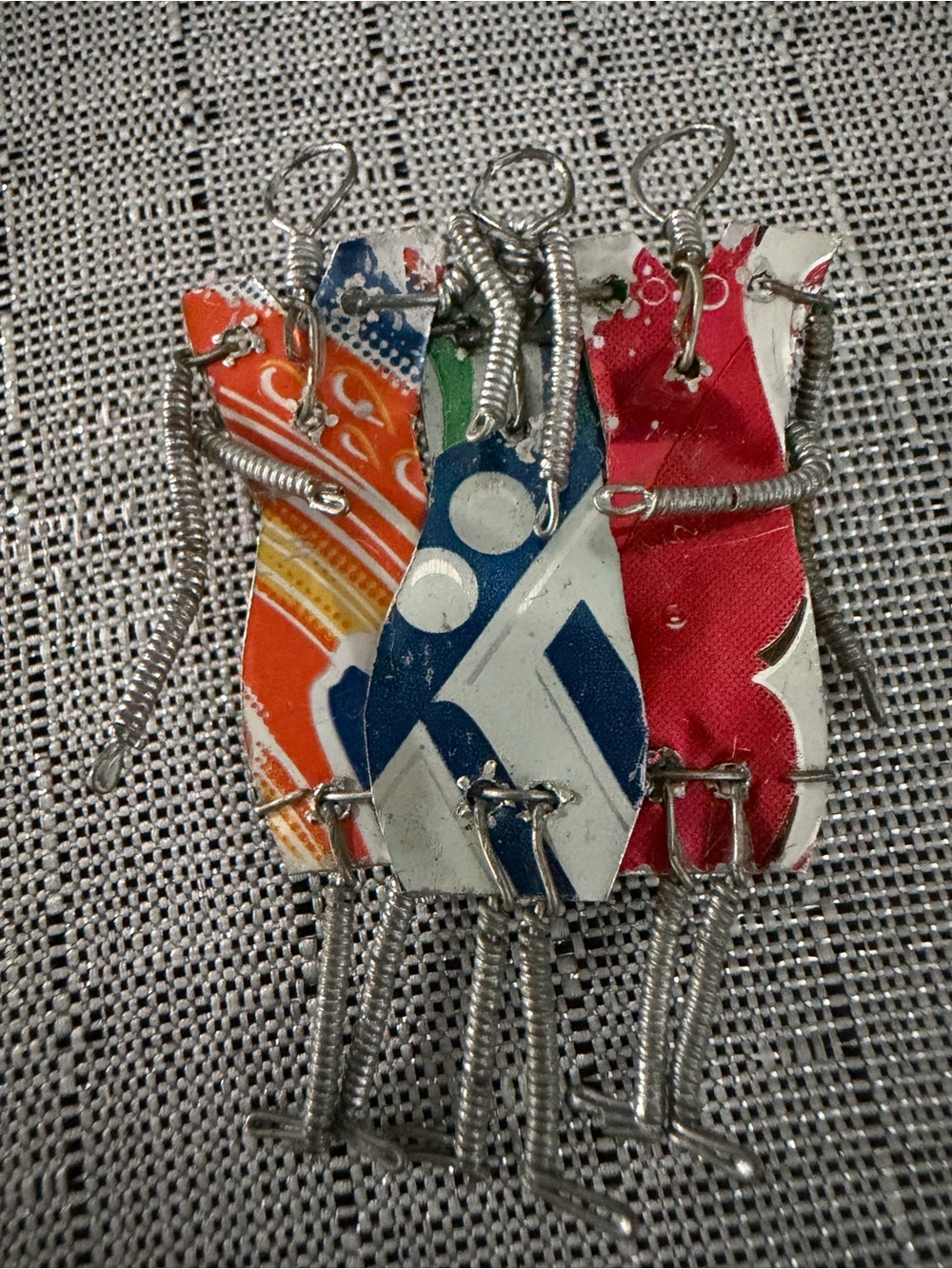 Vintage Colorful Recycled Metal Pin - Red, Blue, Orange Three Sisters - Picture 4 of 5